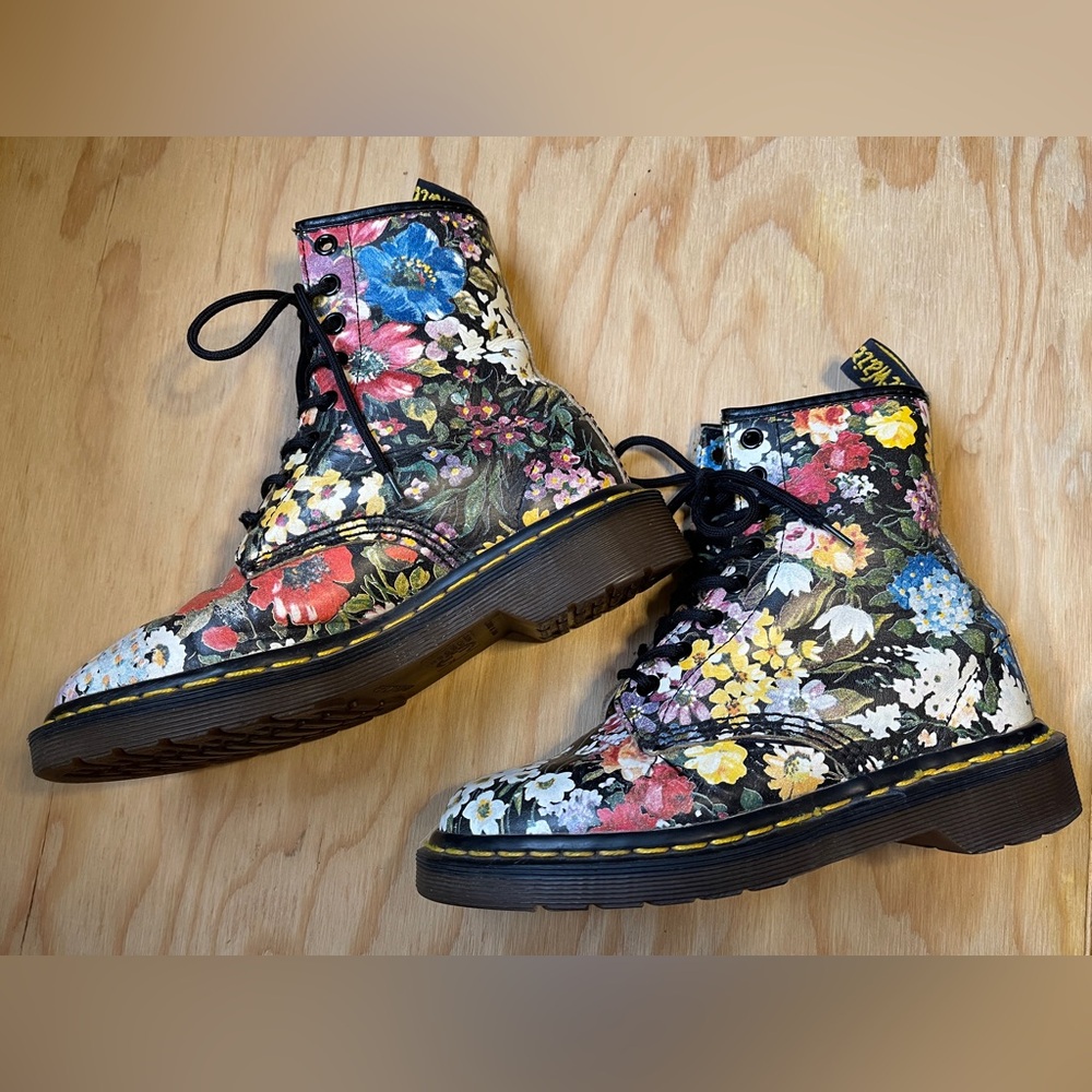🌸 DR MARTENS Floral 90s Original BOOTS 8-Eye Lace Up SIZE UK3 Flower 1460 RARE!